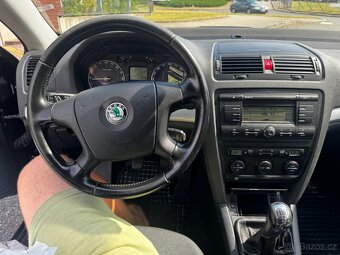 Škoda Octavia 2.0TDI 103Kw Elegance - 6
