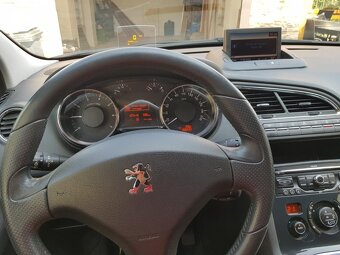 Peugeot 5008 - 6