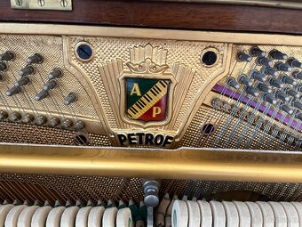 Piano Petrof - 6