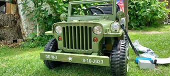 1místný elektrický Jeep Willys s 2.4G bluetooth DO, olivová - 6