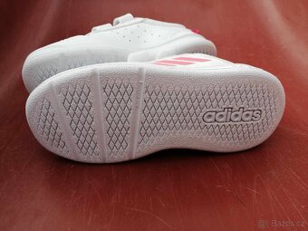 Nové tenisky Adidas vel. 27 - možná i výměna

 - 6