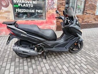 Kymco X Town 125i - 6