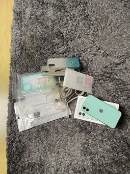 Apple iPhone 11 64GB - 6