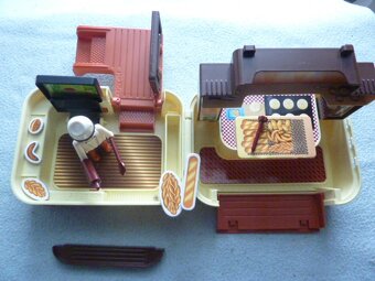 IGRÁČEK-BOX PEKAŘ/LÉKAŘ/AUTOMECHANIK-SERVICE/FIGURKY - 6