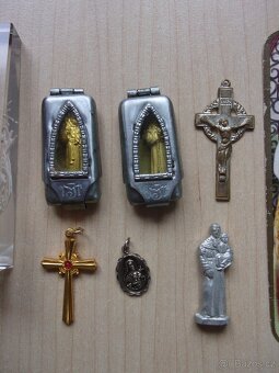 STARÉ NÁBOŽENSKÉ PAMÁTKY, ŠKAPULÍŘ, KŘÍŽEK, MADONKA.... - 6