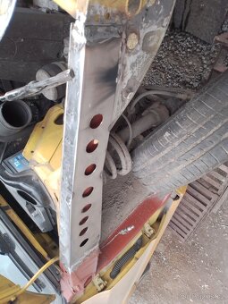 Opravy a renovace KAROSERIÍ - 6