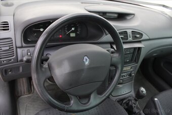 Renault Laguna 2.2 dCi 110kW 1.MAJ. SERVIS.KN (2005) - 6