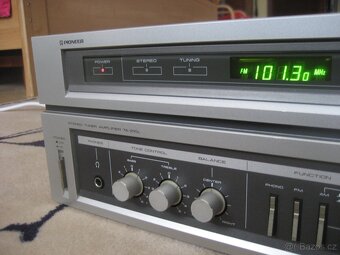 Prodám kombinaci tuneru a zesilovače PIONEER X 2000 - 6