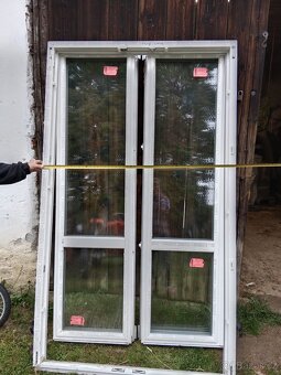 Balkonové dvoukřídlé dveře a okno - 6