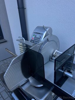 Nářezák VS12D - 6