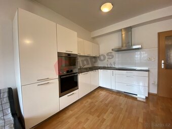 Prodej krásného bytu 4+kk Komens.nám. 93m2 + 49m2 terasa ve  - 6