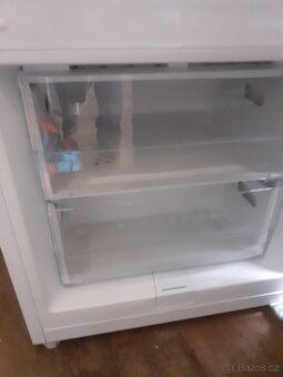 Kombinovaná lednice Samsung RL29THCSW.En. třída A+ Neodepis - 6