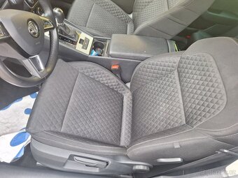 ŠKODA SUPERB 3 COMBI 2.0TDI/140KW - 6