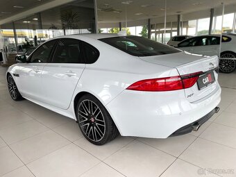 Jaguar XF 30d R-SPORT Panorama Meridian - 6