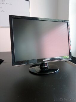 Acer Aspire 3.2 GHz, 8GB ram + příslušenství zdarma - 6