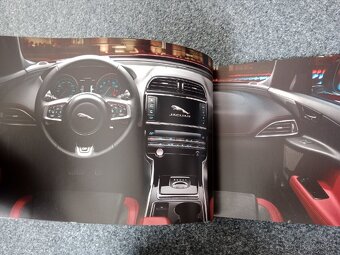 Jaguar XE katalog - 6