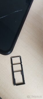 Starší Huawei model přesně nevím ( funkční ) - 6