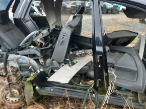 Volvo XC90 2,4 D5 136kW, 2005, pouze zbytky z vozu - 6