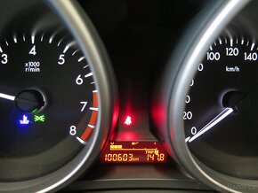 Mazda 5 1.8 klima,7mís,xenon,výhř,senz, auto nyní po serv. - 6