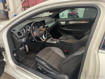 Mercedes Benz C220cdi - W204 COUPE - 6