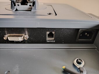 LCD MONITOR PC 24" /úhlopř. 61 cm/ výškově poloh. - 6