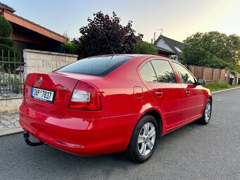 Škoda Octavia Sedan 1.9TDI 77KW 2010 / TAŽNÝ / NOVÁ STK - 6
