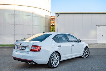 Škoda Octavia (sedan) 2.0 TDI RS DSG 135kW - 6