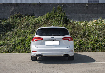Ford Focus Kombi 2.0 TDCi EcoBlue Vignale A/T - 6