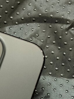 IPhone 15 Pro 256GB - 6