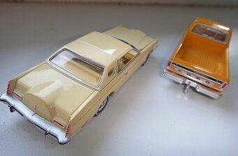 KOVOVY MODEL FORD F250 PICK UP - 6