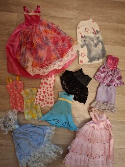 Barbie auto, těhotná Barbie, 12 x oblečení, šaty - 6