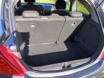 OPEL CORSA D 1,4 64kW r.v. 2010 najeto123tis. km - 6