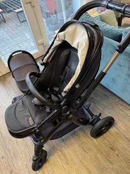 Kočárek BabyStyle Egg2 Jurassic Black /Gold limitovaná edice - 6