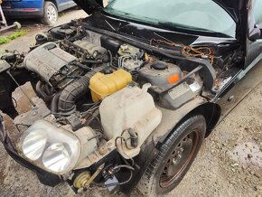 Alfa Romeo Spider 916 3.0 - 6