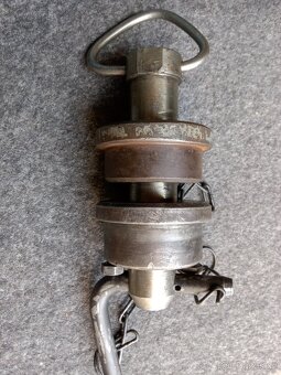Tatra 815 VVN čep závěsu - 6