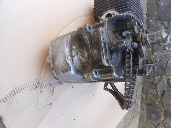 Motor ČZ - 6