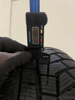 Original zimni alu Audi Q3 5x112 + 215/65/17 98% - 6