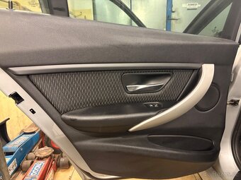 BMW 3 - F30 - sedačky - 6