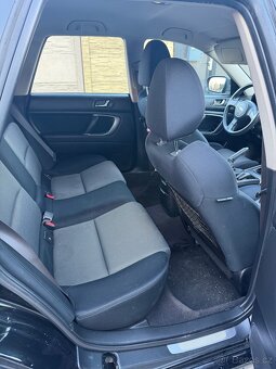 Subaru legacy 2.0 121kw Boxer 4x4 - 6