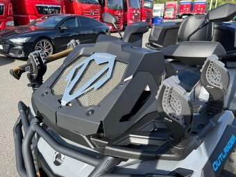 Can-Am Outlander 1000R DPS - 6