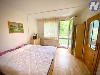 Pronájem bytu 2+kk, 39,5 m2 s balkónem, Sídliště Plešivec, Č - 6
