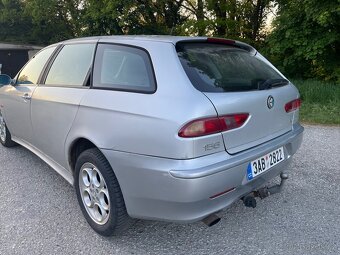 Alfa Romeo 156 2.4 JTD - 6