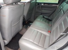 Prodam n.d. z tohoto vozu Vw Touareg 3.2 benzin automat - 6