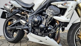 Triumph Street Triple 675 - 6