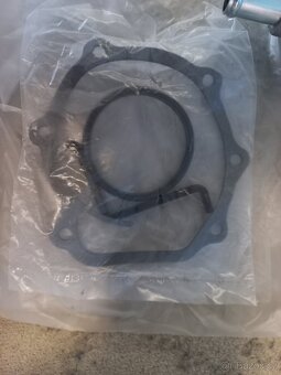 Vodní Pumpa SKF pro Subaru legacy IV  2.0 AWD - 6