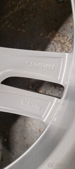 VOLVO V90 CC,18' alu disky,zimní pneu Michelin - 6