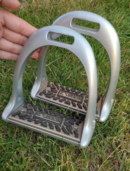 Třmeny Lorenziny by Equiline original - 6