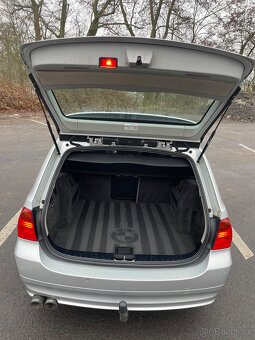 BMW e91 320d 120kw - 6