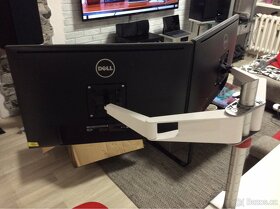 Prodám monitor Dell Ultra SHARP U2415b - 6