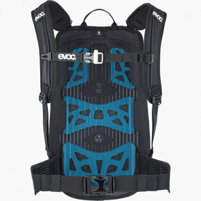 Nový batoh EVOC Stage 18L Black - 6
